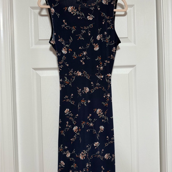 Kaileigh Blue Dress V-Neck Sleeveless - Picture 3 of 3